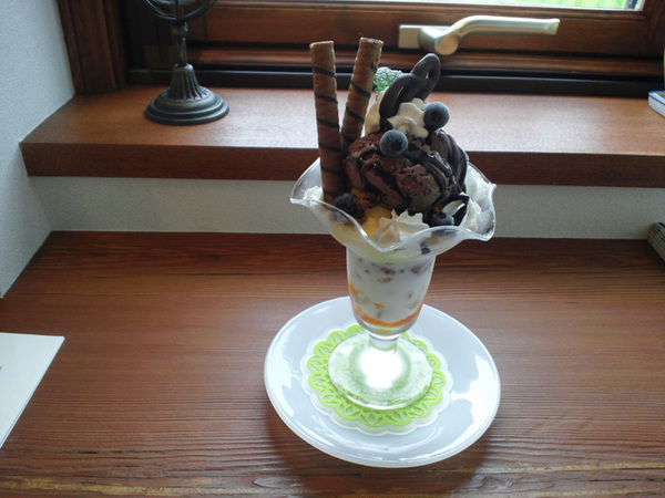 チョコレートパフェ