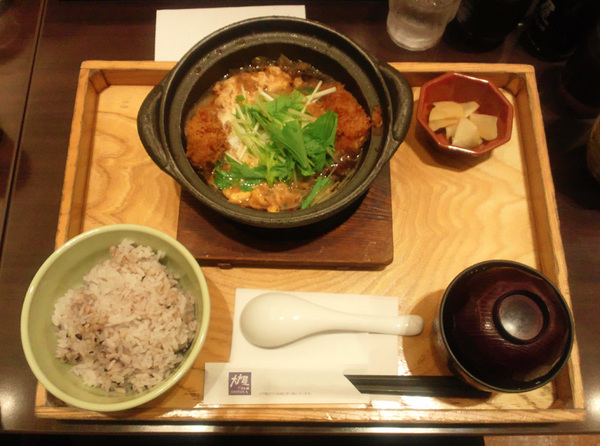 熟成豚ロースかつの玉子とじ鍋定食