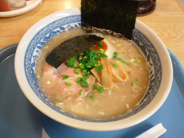 豚骨ラーメン